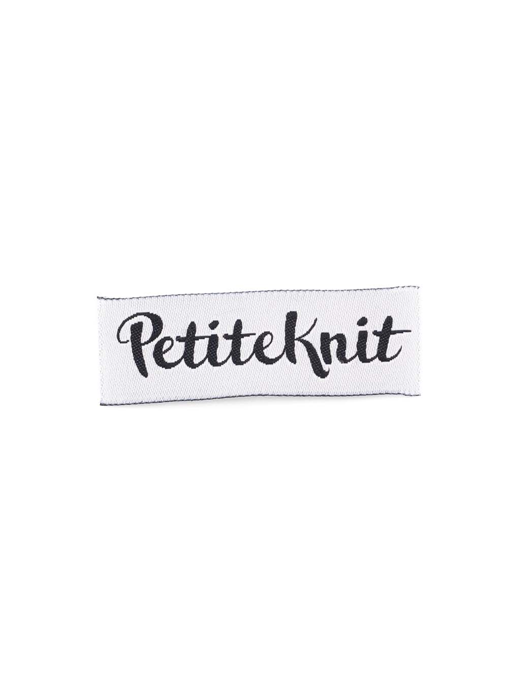 Petiteknit små labels